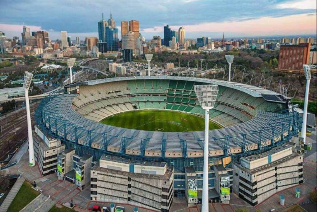 Апартаменты East Melbourne Unit With Courtyard Экстерьер фото
